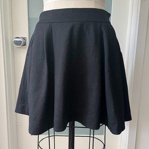 Diane Von Furstenberg Wool Skirt, Size 8
